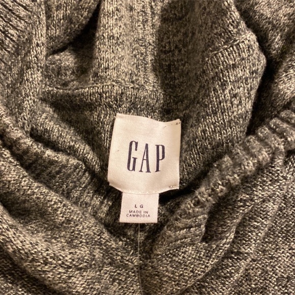 Men’s GAP pullover sweater - Picture 2 of 4